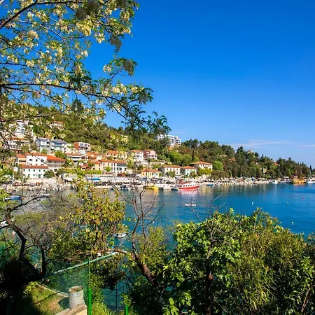 Casa Santo E Albina Nyaraló