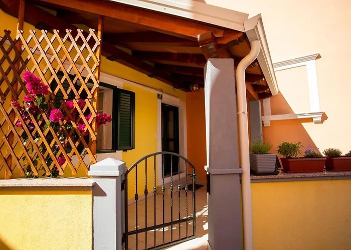 Casa Santo E Albina Nyaraló Rabac